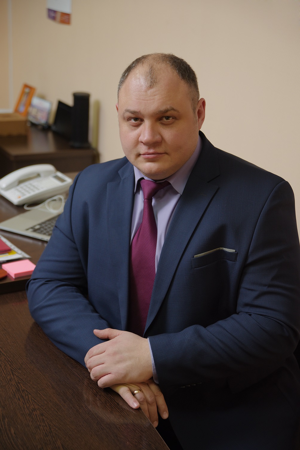 Исполнительный директор ООО «Ассоциации строителей АЯМ» Егор Фролов поздравляет партнеров компании с профессиональным праздником – Днем энергетика