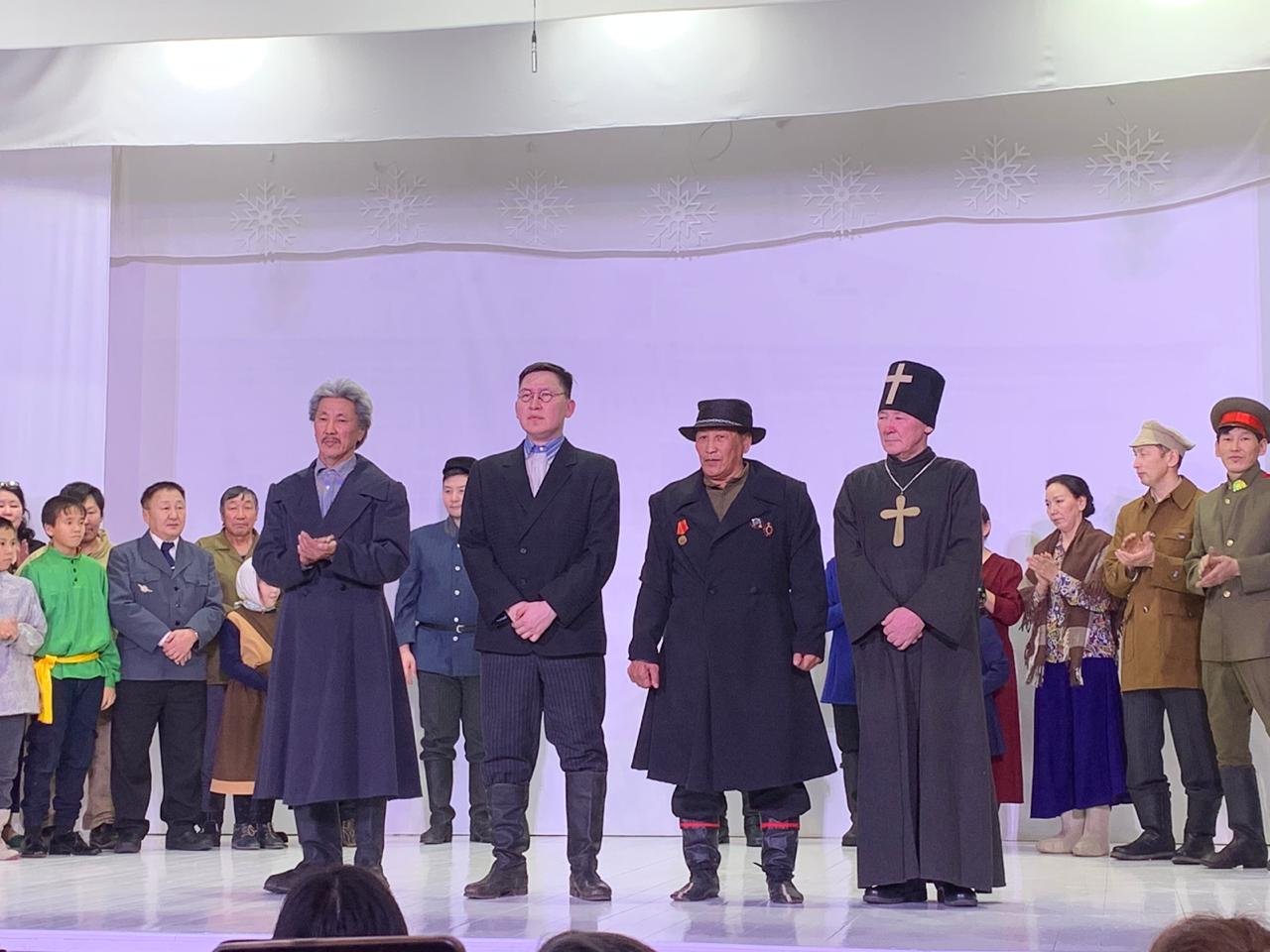 Петр  Староватов олоҕун кэпсиир кинигэ сүрэхтэннэ