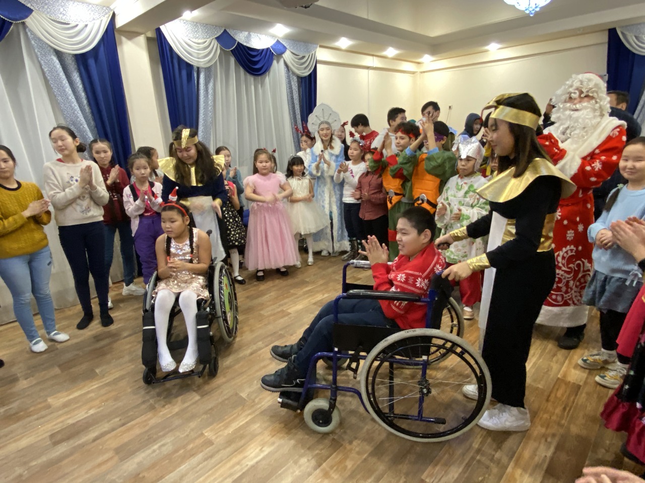 Новогодние праздники для учащихся МБОУ ДО «Детский (подростковый) Центр»