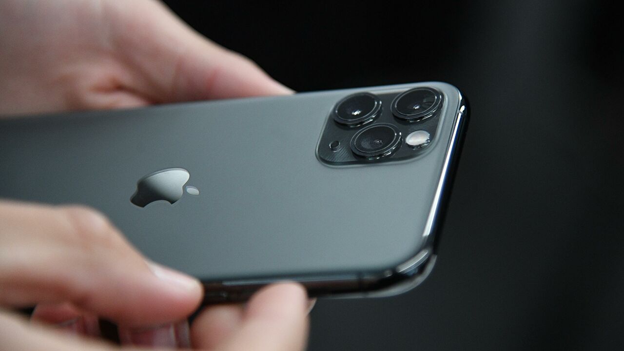 Apple подтвердила приостановку продаж в РФ