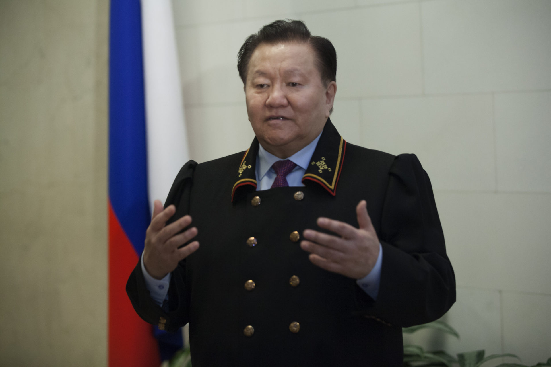 Государство должно субсидировать услуги ЖКХ в Арктике – Федот ТУМУСОВ