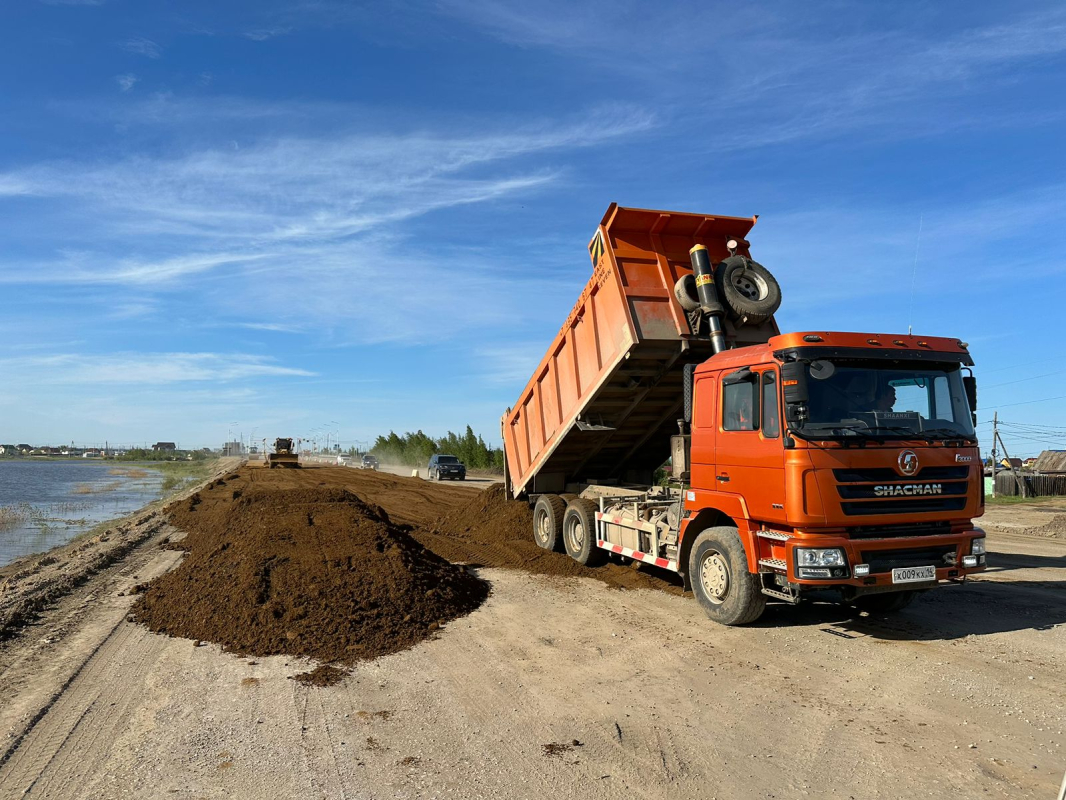 Реконструкцию региональной автодороги «Нам» в Якутске приостановят на два дня