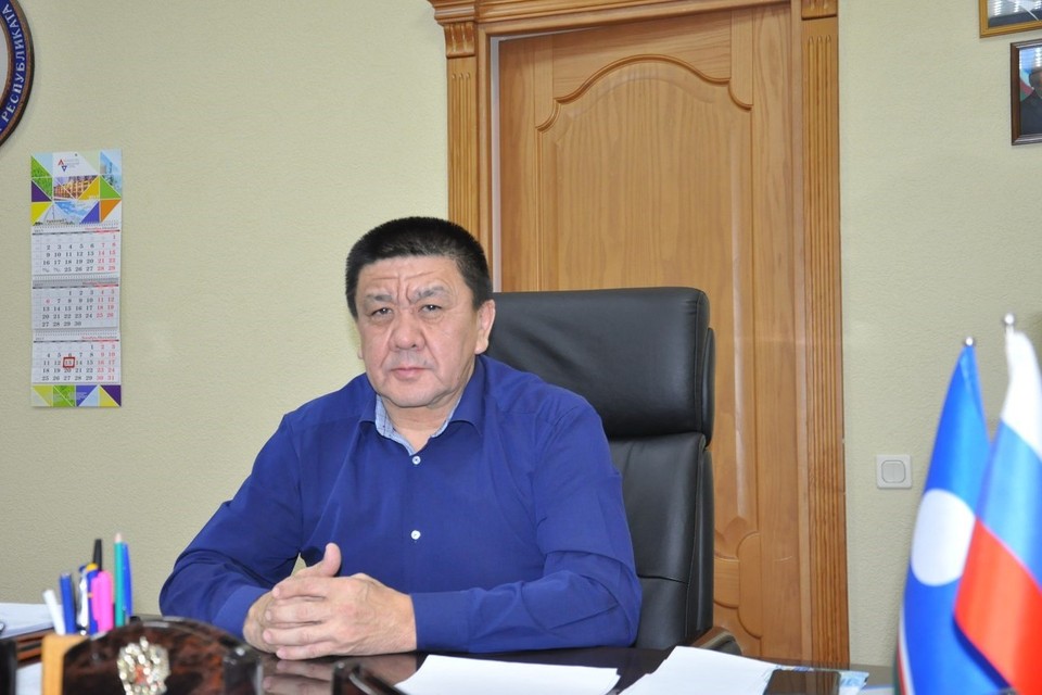 “Үлэлиэх киһини үлэлэппэтилэр…”