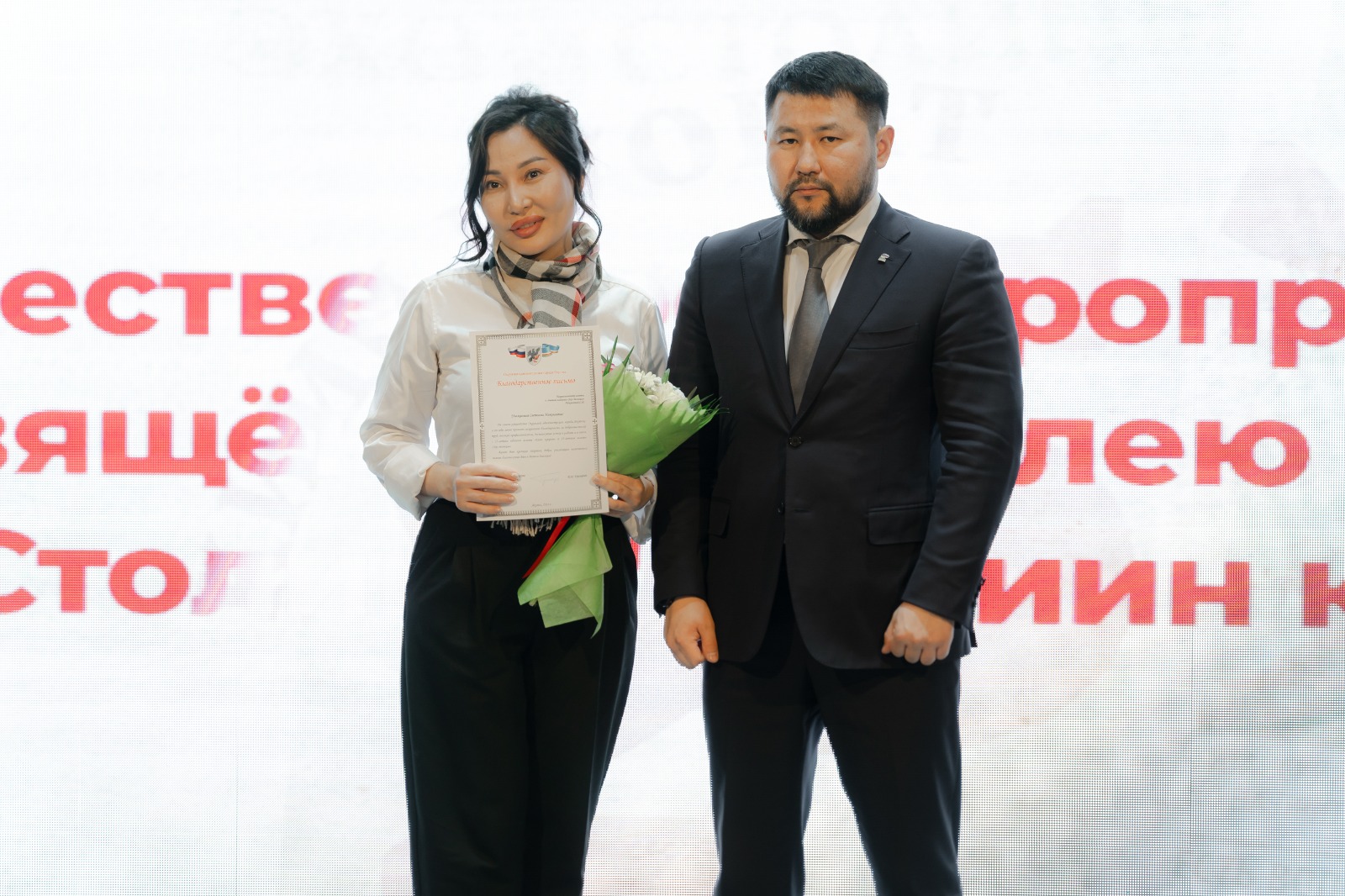 В Якутске отметили юбилейные даты городских газет «Эхо столицы» и «Киин куорат»