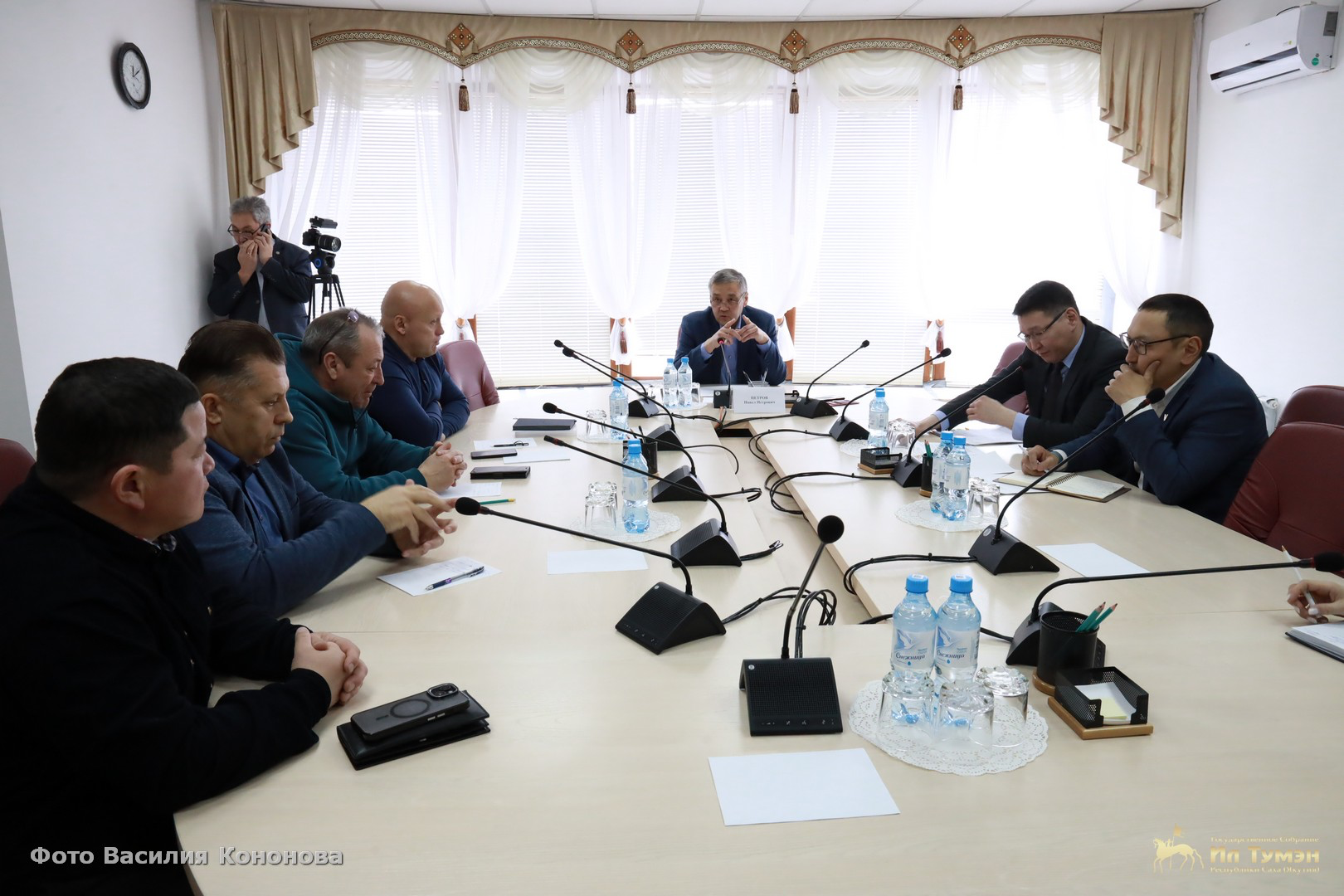 В парламенте Якутии обсудили тарифы при организации перевозок пассажиров в период закрытия ледовых переправ