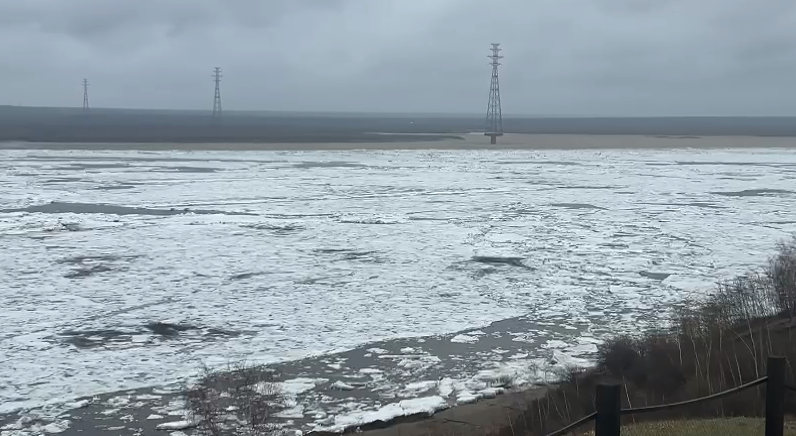 С 15 по 17 мая ледоход ожидается на участке Якутск – Графский берег