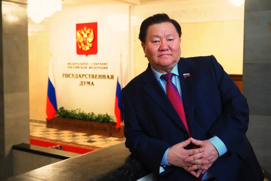 Золотая рокировка Тумусова: место в списке досталось Григорьеву