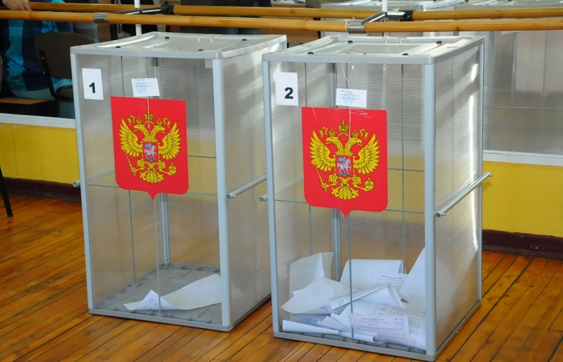 Быыбар, быыбар… кимнээх киирсэллэр?
