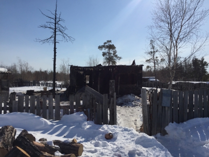 В Вилюйском районе проводится проверка по факту гибели трех человек при пожаре в частном доме