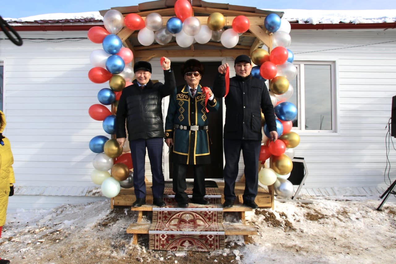 Кириэстээххэ олохтоох дьаһалта уонна спорт саалата саҥа дьиэҕэ үлэлэрин саҕалаатылар