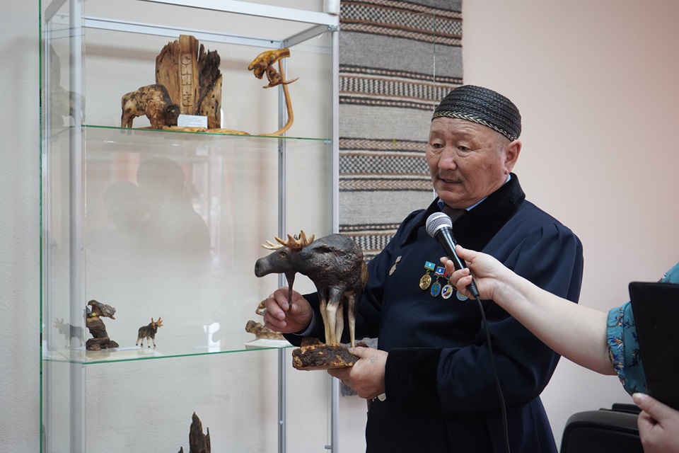 Народный мастер Горного улуса приглашает на выставку