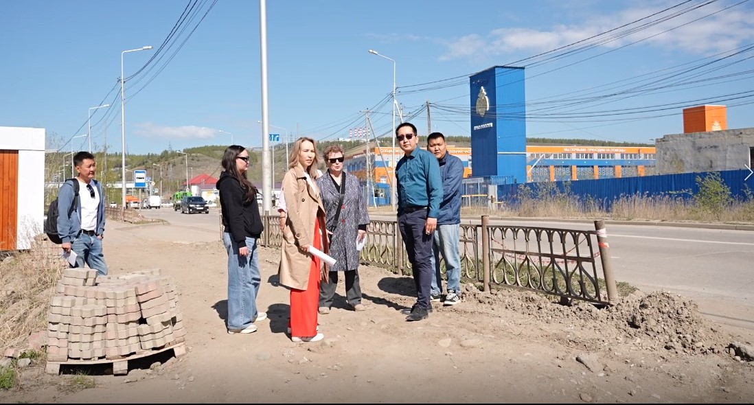 В Якутске проверили поврежденный после подрядных работ участок Вилюйского тракта