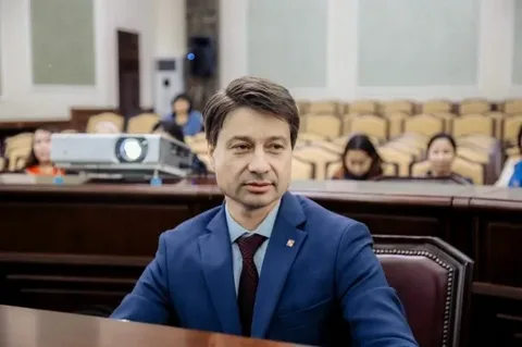 Депутат Ил Тумэна Владимир Федоров раскритиковал стратегию развития Якутии до 2050 года