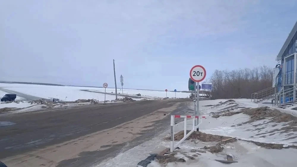 До 20 тонн снижена грузоподъемность ледовых переправ на федеральных автодорогах «Вилюй» и «Колыма»