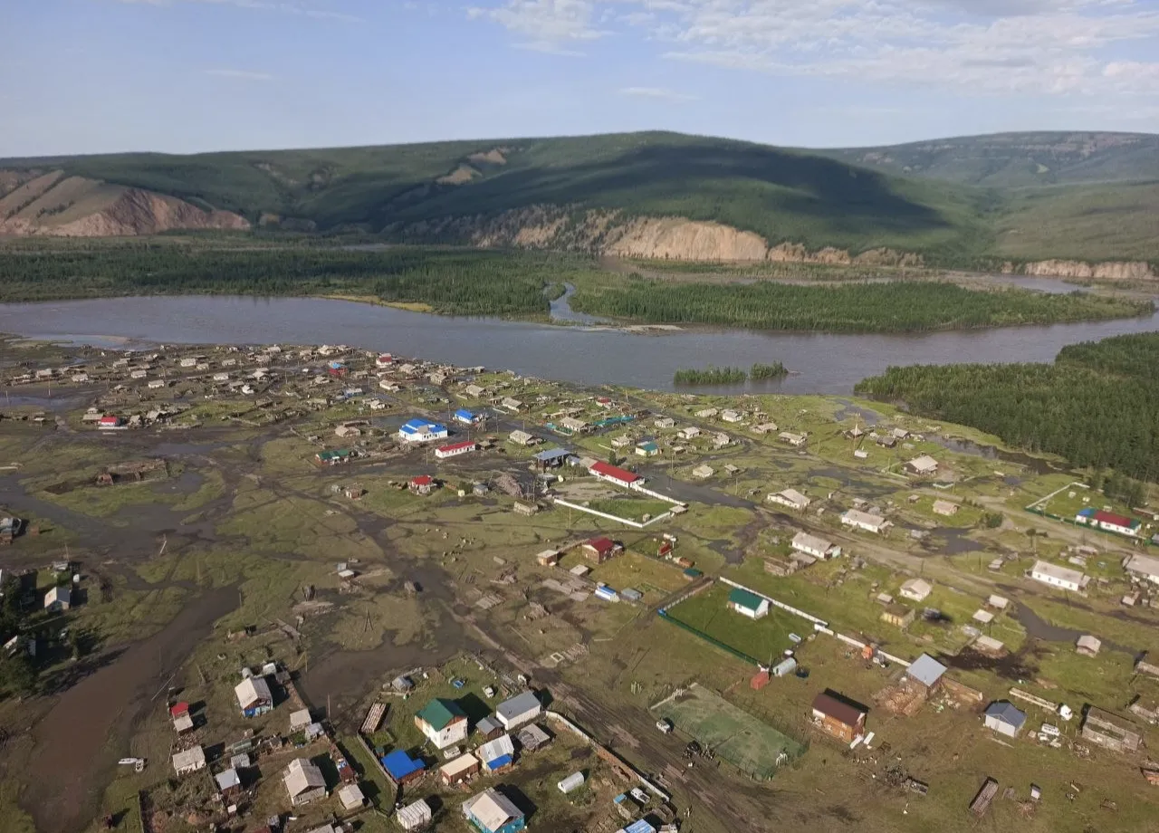 В Якутии наблюдается снижение уровня воды на ряде участков реки Яна